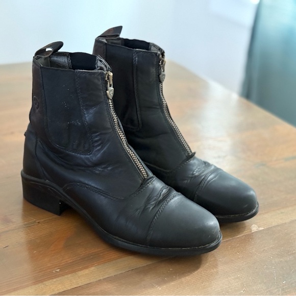Leather Ariat Girls Riding Boots - Picture 1 of 6
